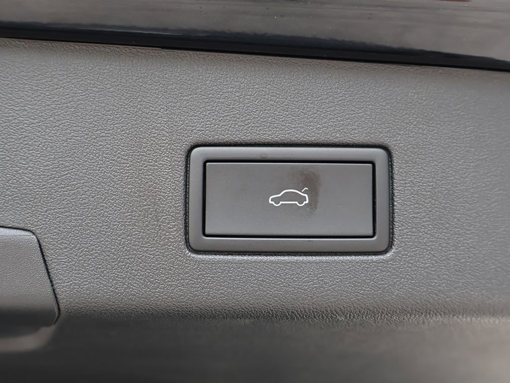 Used 2023 Volkswagen ID.4 Pro S image 23