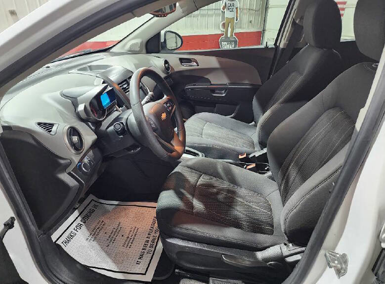 Used 2016 Chevrolet Sonic LT FWD image 8
