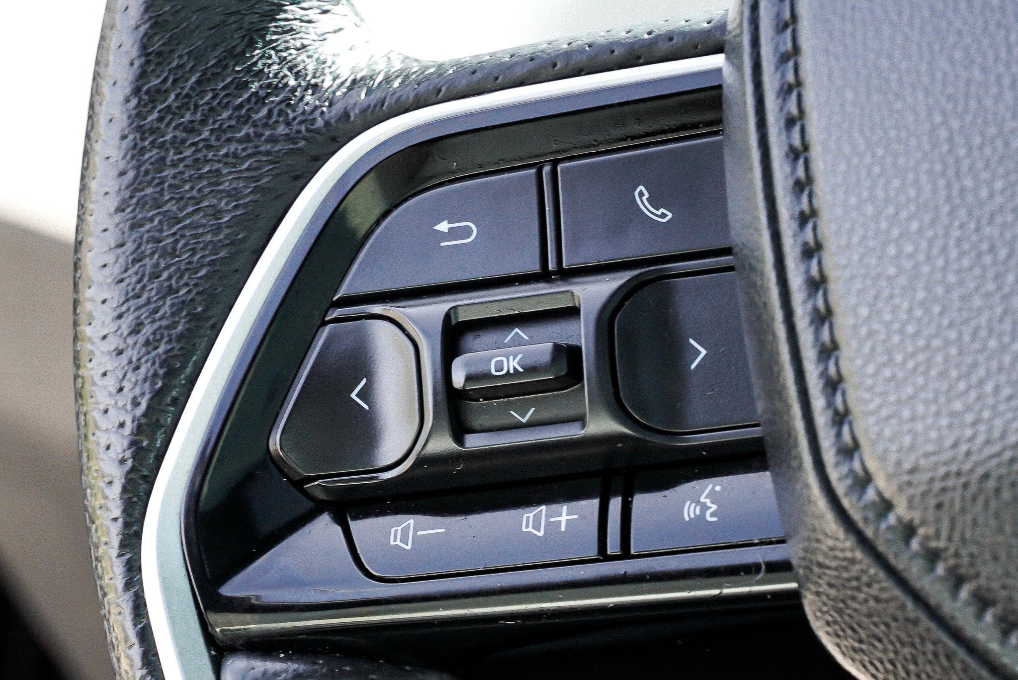 Certified 2023 Toyota Sequoia Capstone AWD/4WD image 40