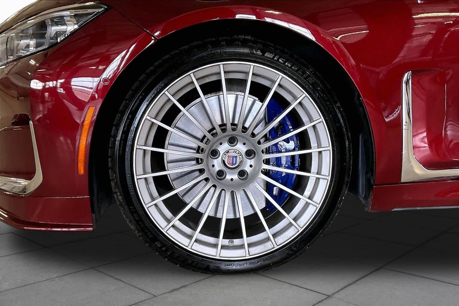 Used 2022 BMW ALPINA B7 xDrive w/ Luxury Rear Seating Package AWD/4WD image 10