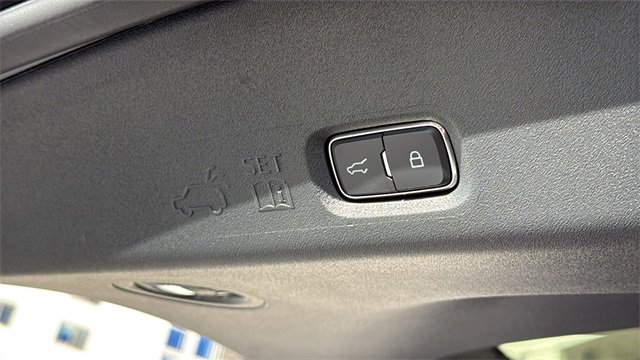 New 2025 Lincoln Navigator L Black Label image 20