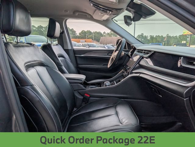 Certified 2022 Jeep Grand Cherokee Limited w/ Trailer Tow Prep Group (B) RWD image 30