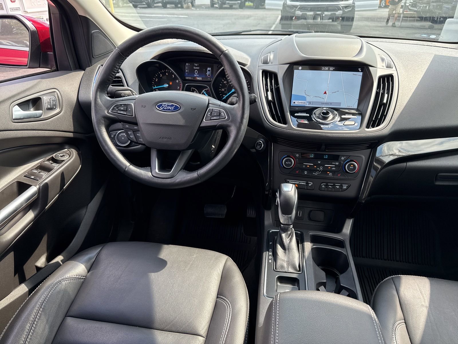 Used 2019 Ford Escape Titanium AWD/4WD image 8