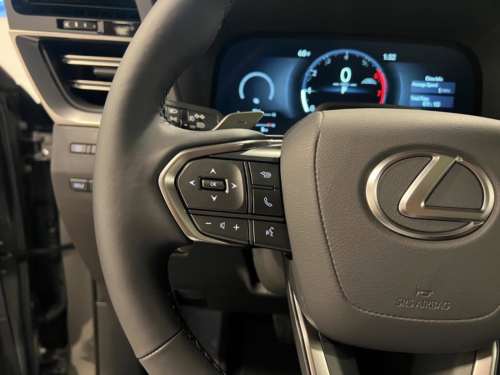 Used 2026 Lexus GX 550 w/ Cold Area Package AWD/4WD image 13
