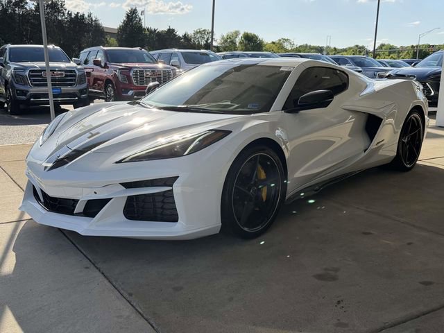 Used 2025 Chevrolet Corvette E-Ray w/ Stealth Interior Trim Package AWD/4WD image 4
