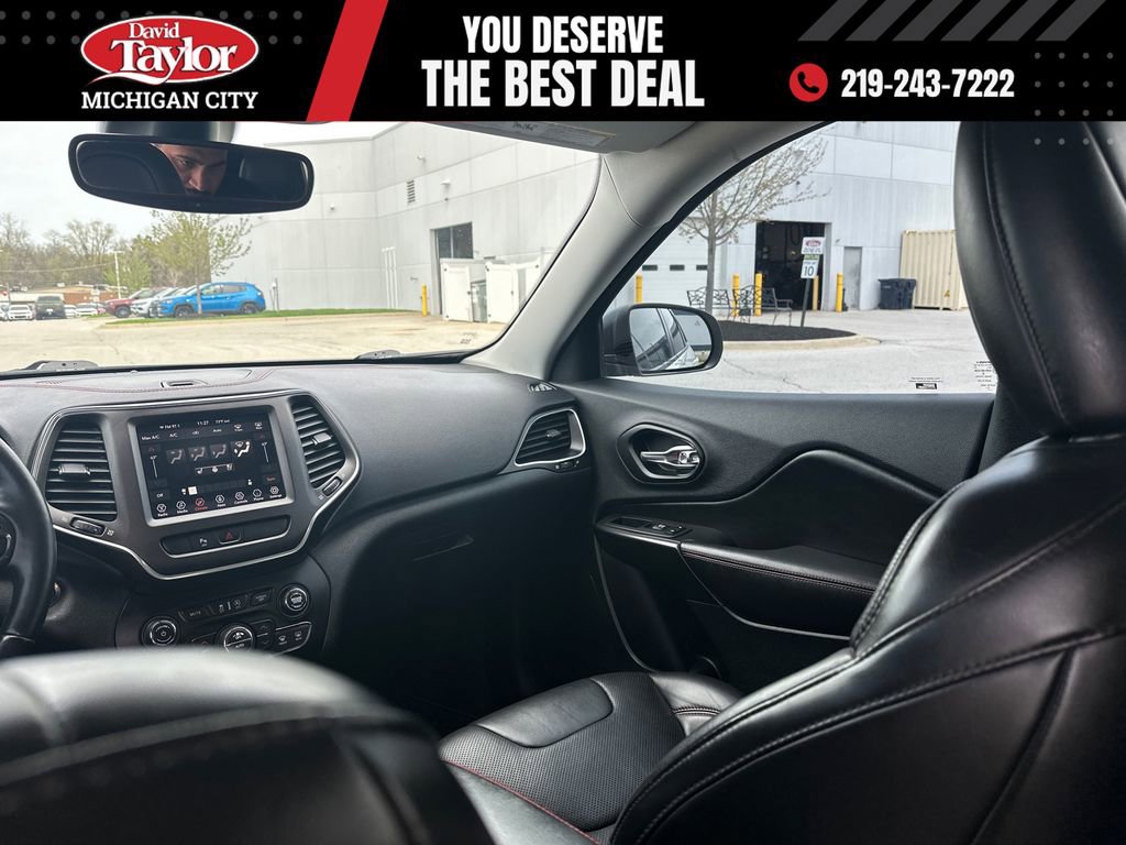 Used 2019 Jeep Cherokee Trailhawk image 20