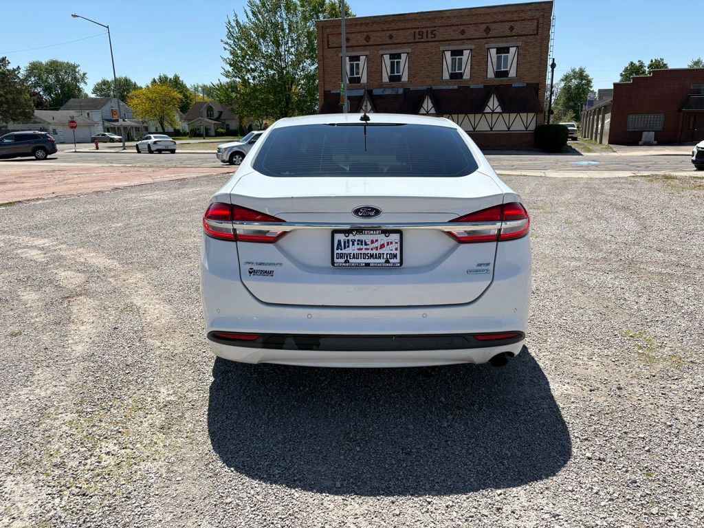 Used 2017 Ford Fusion SE w/ Fusion SE Technology Package FWD image 25