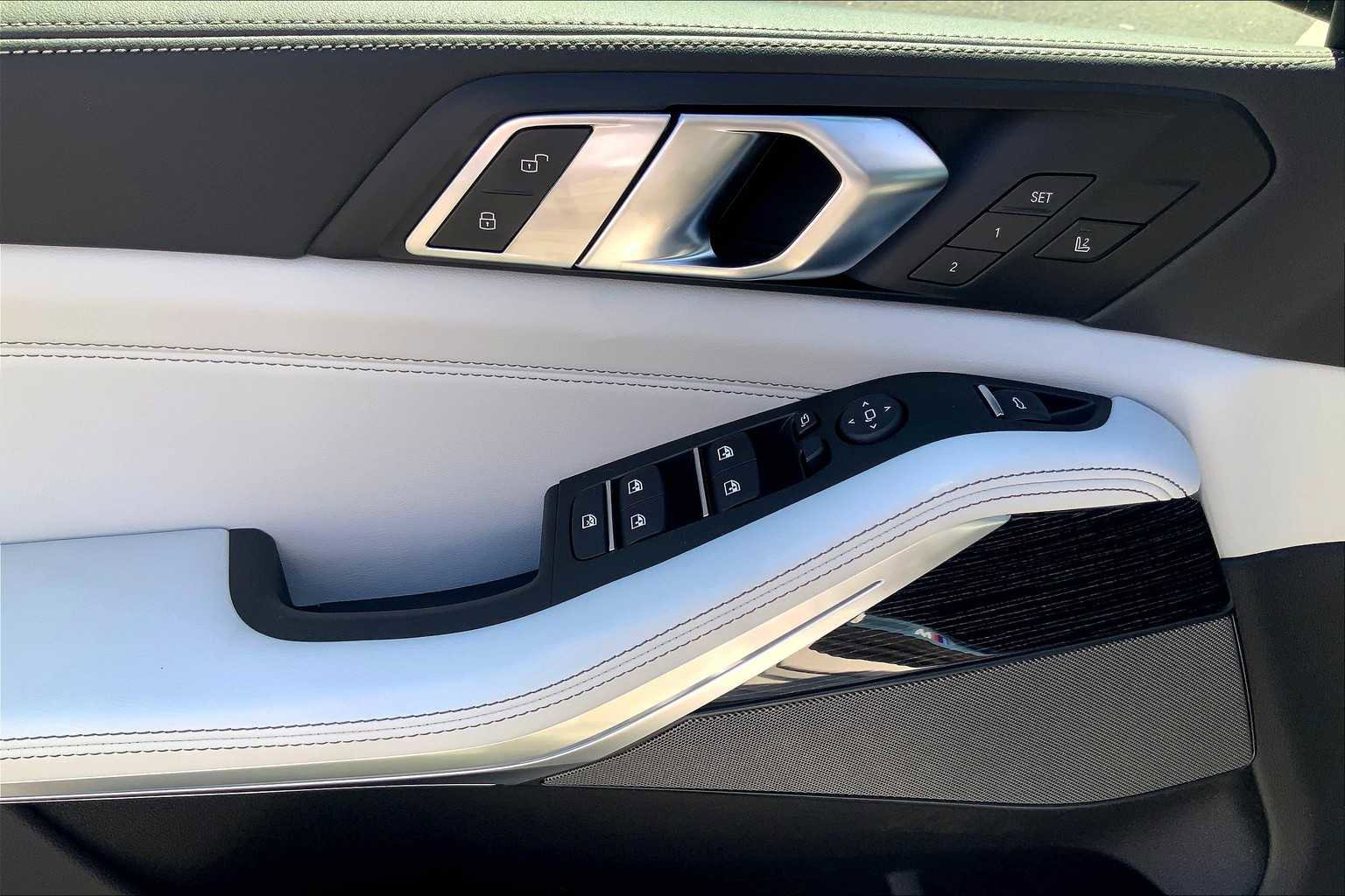 New 2026 BMW X5 xDrive40i w/ Executive Package image 10