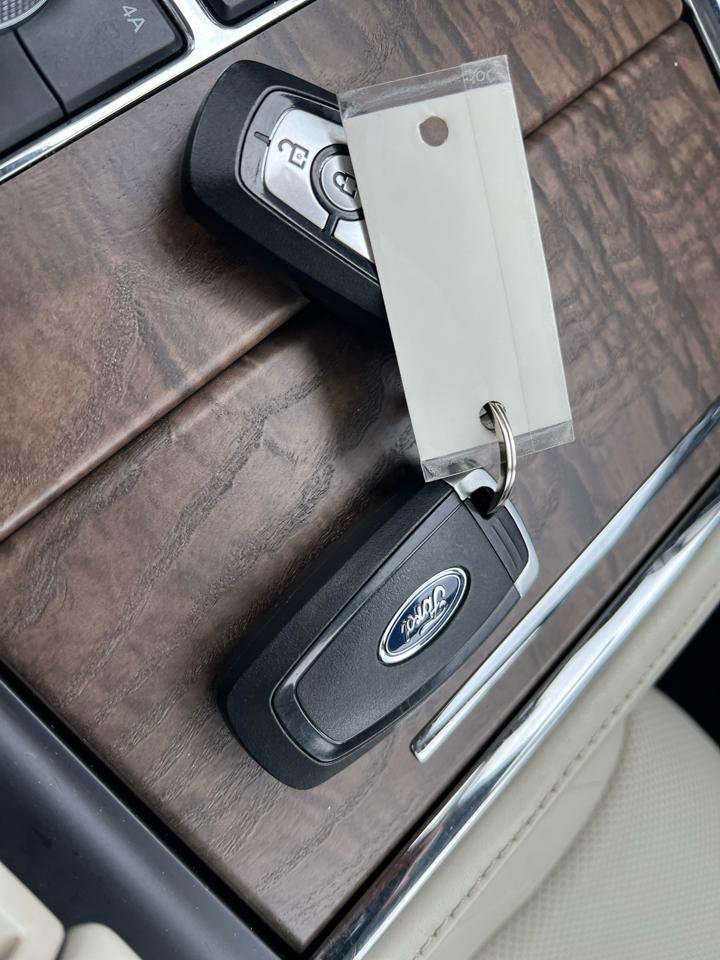 Used 2020 Ford Expedition Platinum image 30