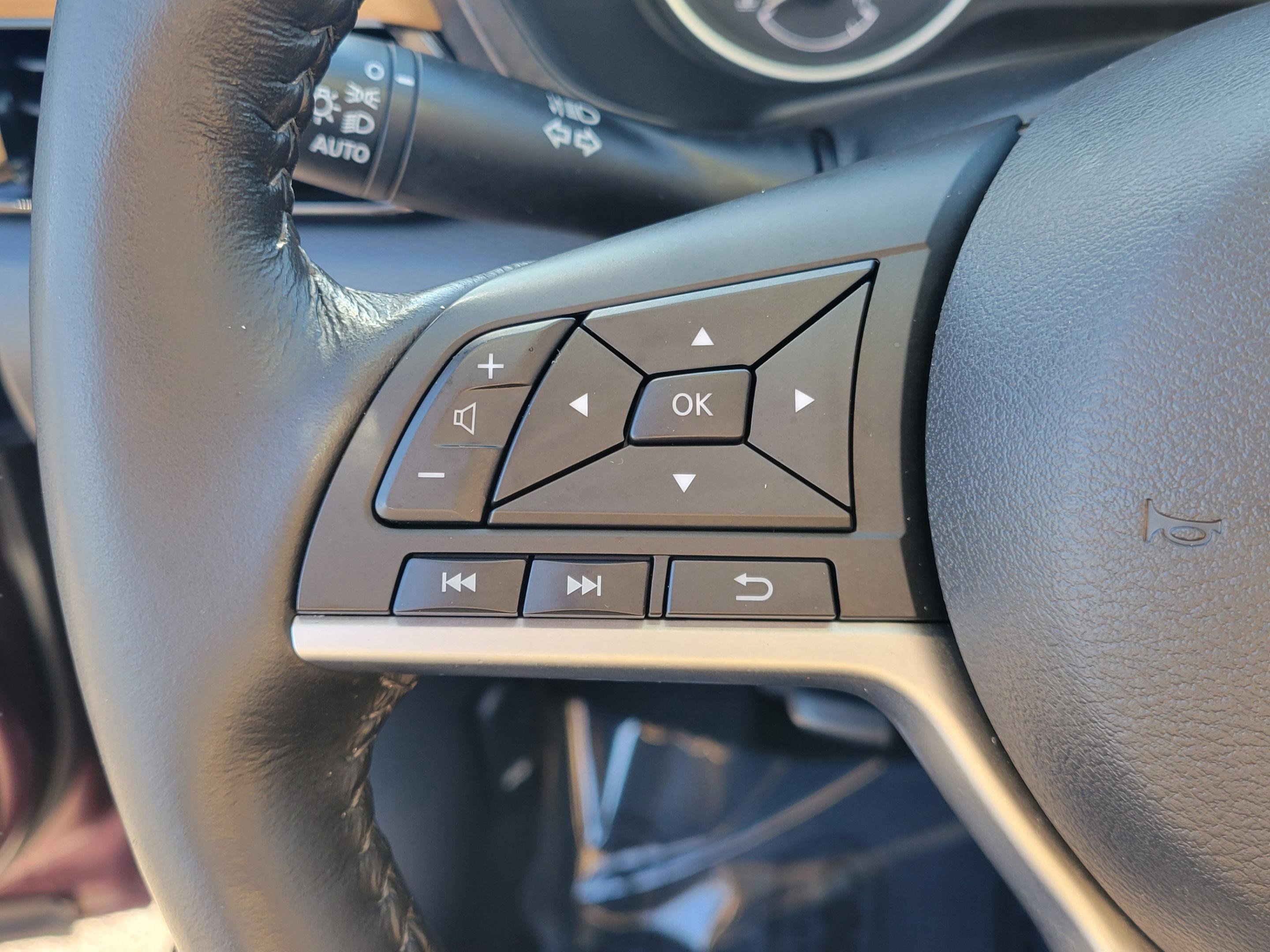 Certified 2022 Nissan Sentra SV w/ SV Premium Package image 23