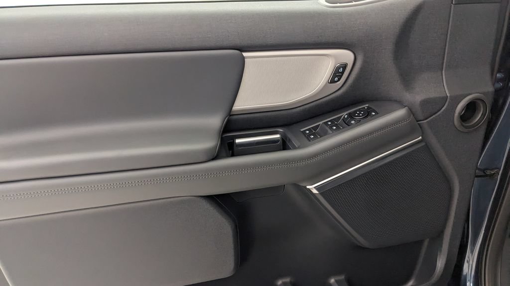 New 2027 Ford Expedition Active AWD/4WD image 25