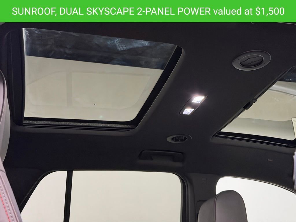 Certified 2023 Chevrolet Traverse RS w/ LPO, Floor Liner Package image 3