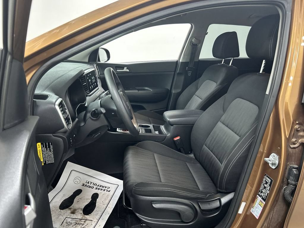 Used 2020 Kia Sportage LX AWD/4WD image 9