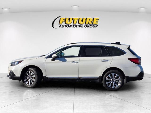 Used 2018 Subaru Outback 3.6R Touring w/ Popular Package #3 AWD/4WD image 9