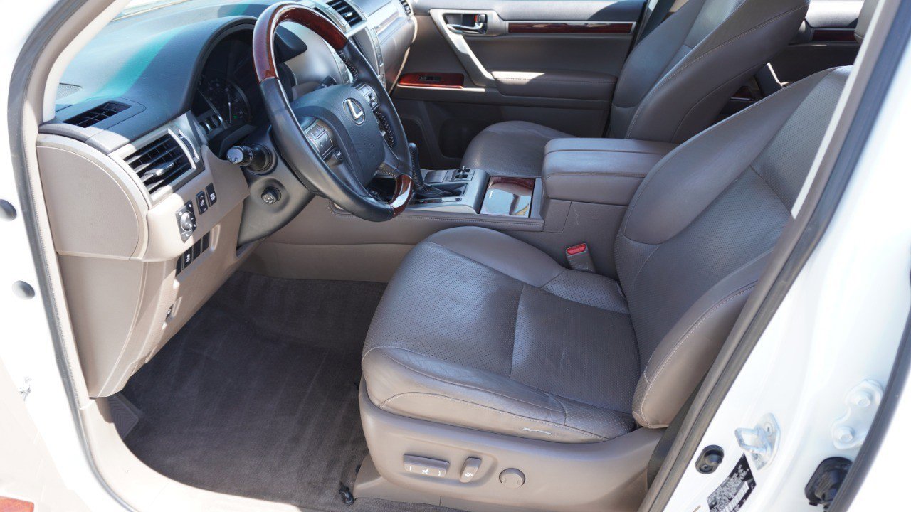 Used 2013 Lexus GX 460 w/ Comfort Plus Pkg image 12