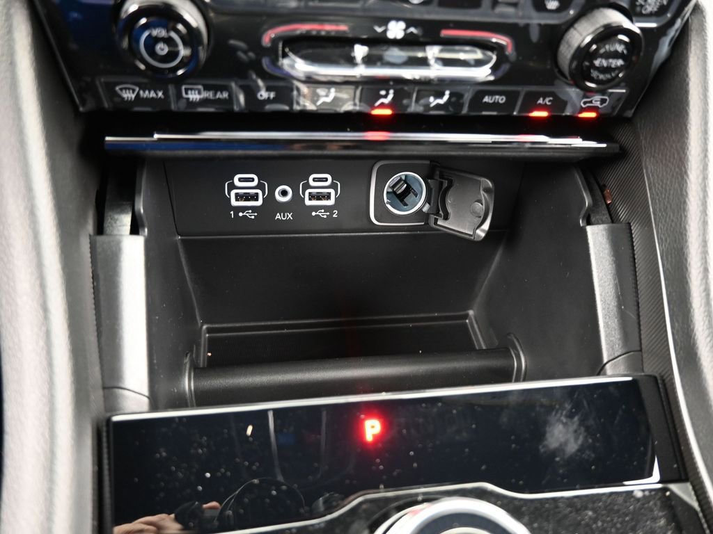 Used 2025 Jeep Grand Cherokee L Limited image 20