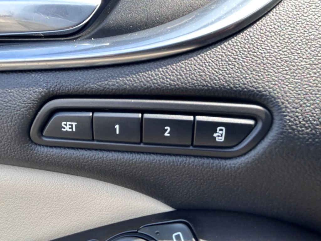 Used 2019 Buick Enclave Premium w/ Experience Buick Package image 34