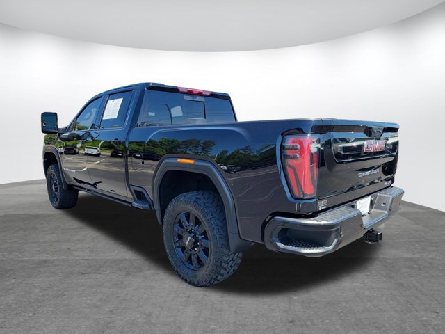 Used 2024 GMC Sierra 2500 AT4 w/ Technology Package AWD/4WD image 6