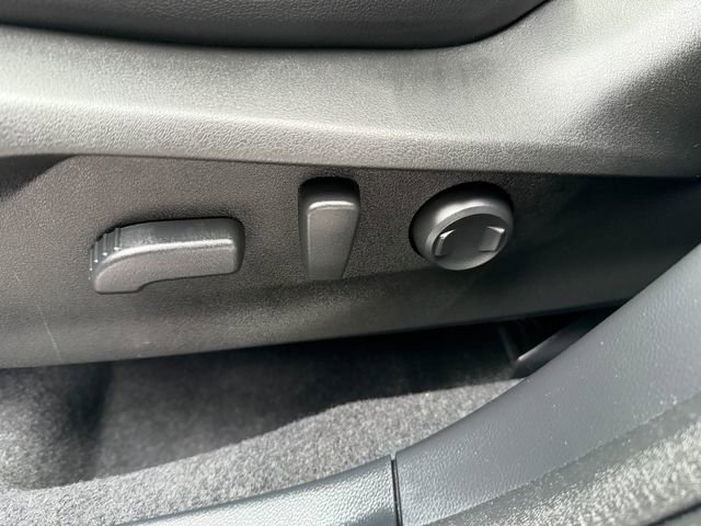 Used 2023 Subaru Forester Limited AWD/4WD image 18