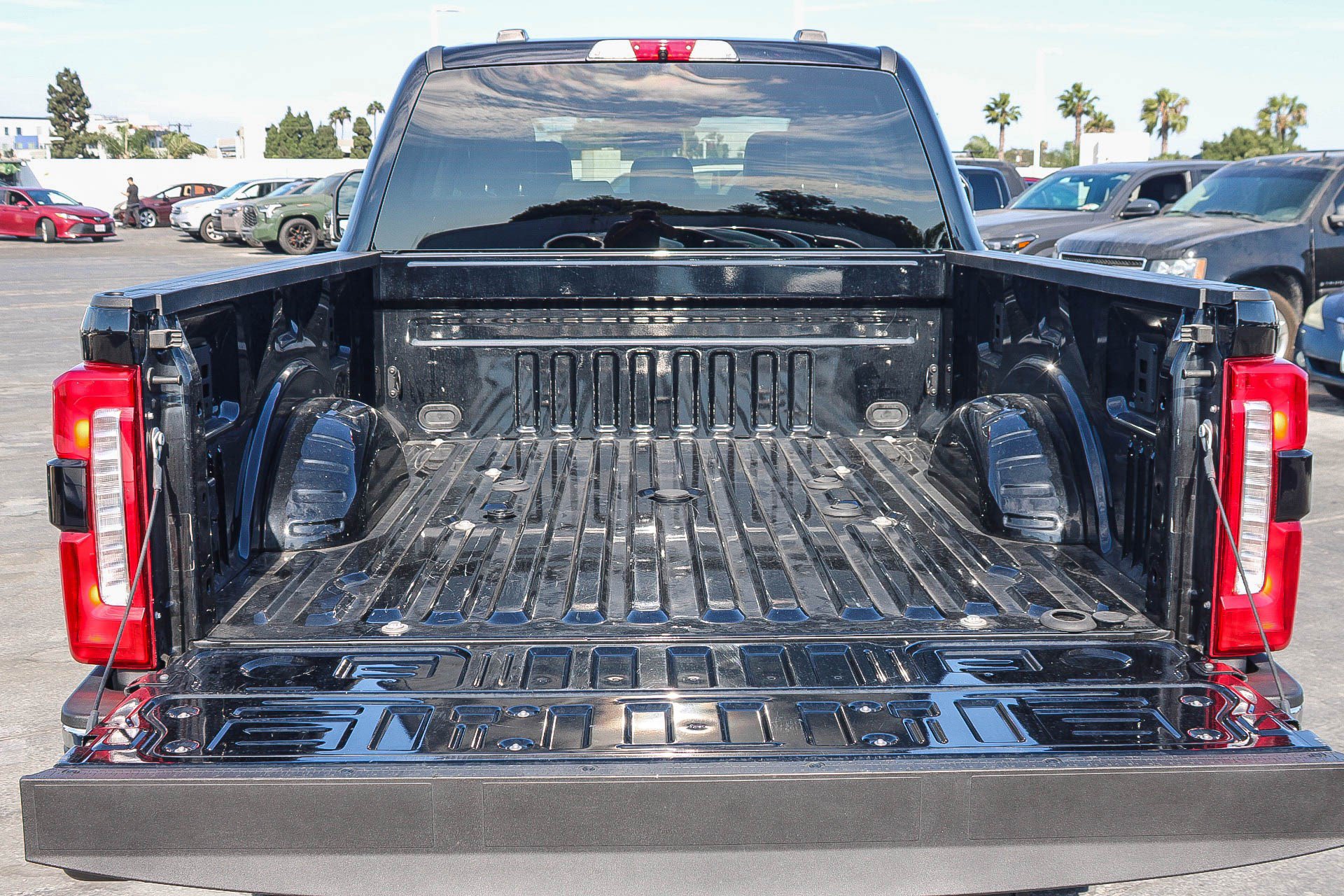 Used 2025 Ford F250 Lariat AWD/4WD image 26