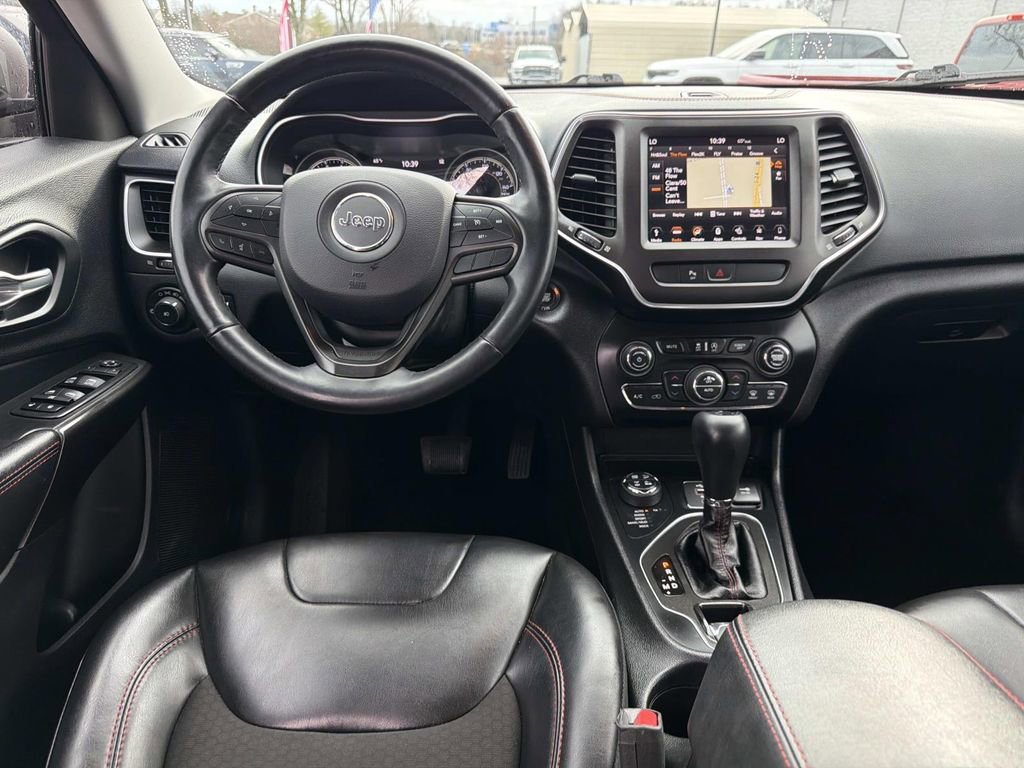 Used 2019 Jeep Cherokee Trailhawk w/ Cold Weather Group image 17