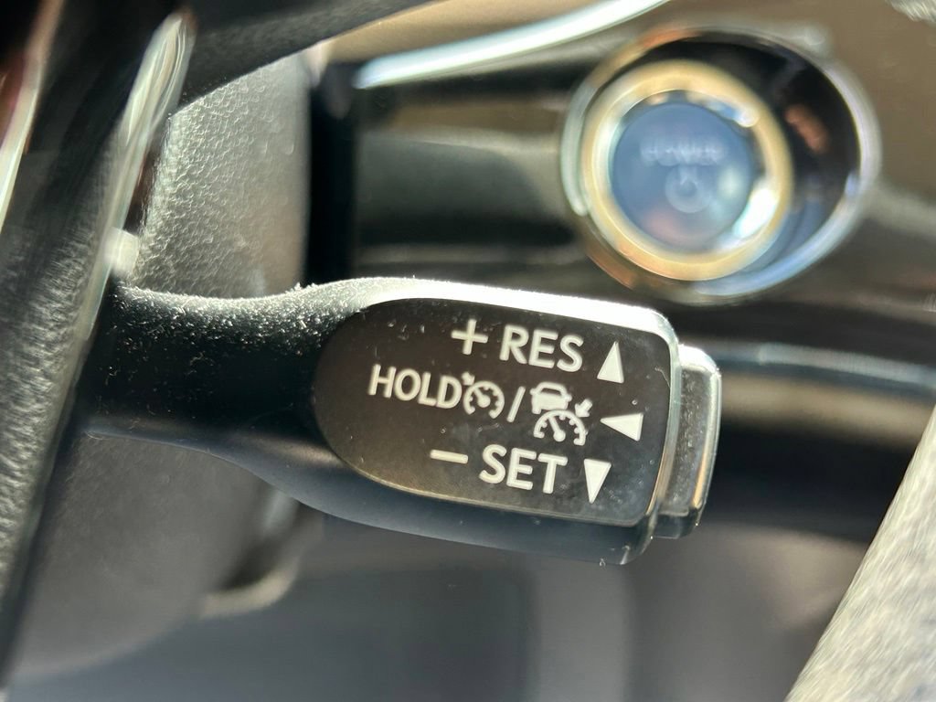 Used 2021 Toyota Prius LE FWD image 24