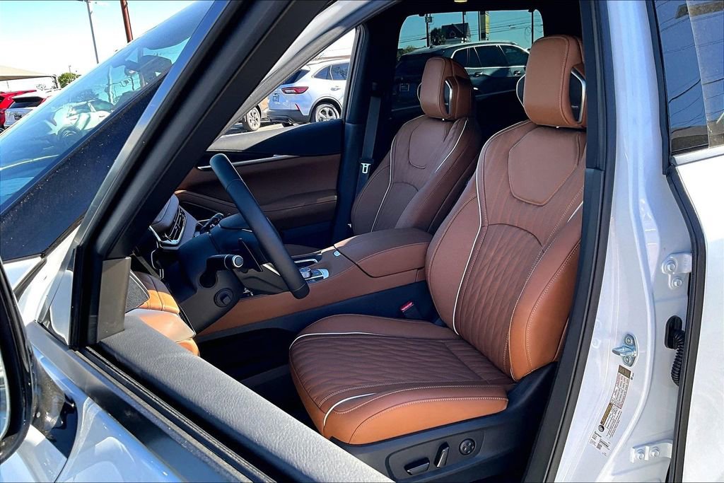 New 2026 INFINITI QX60 Autograph w/ Dark Cargo Package image 12