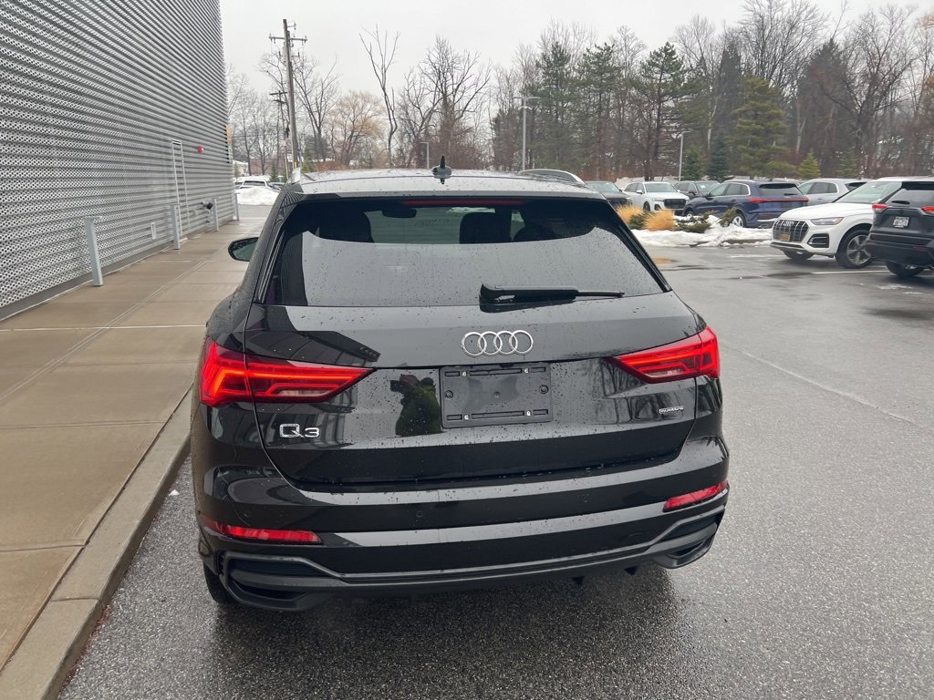 Used 2023 Audi Q3 2.0T Premium image 33