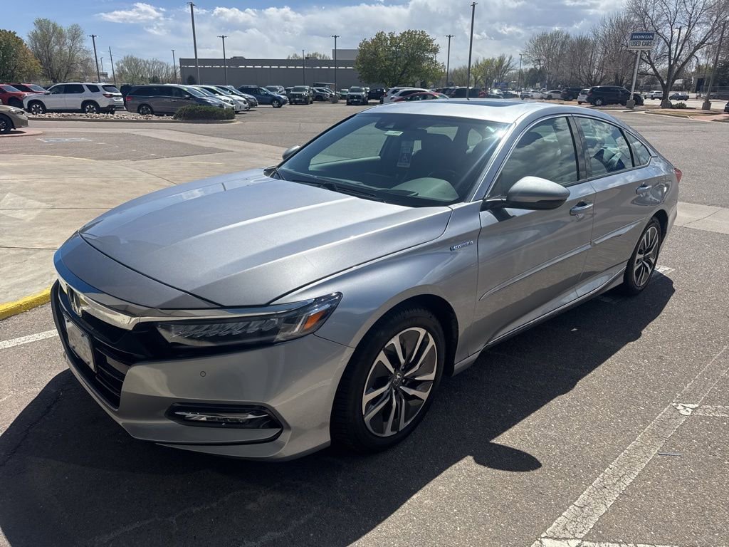 Used 2020 Honda Accord Touring image 2