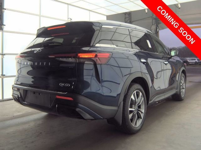 Used 2023 INFINITI QX60 Luxe image 2