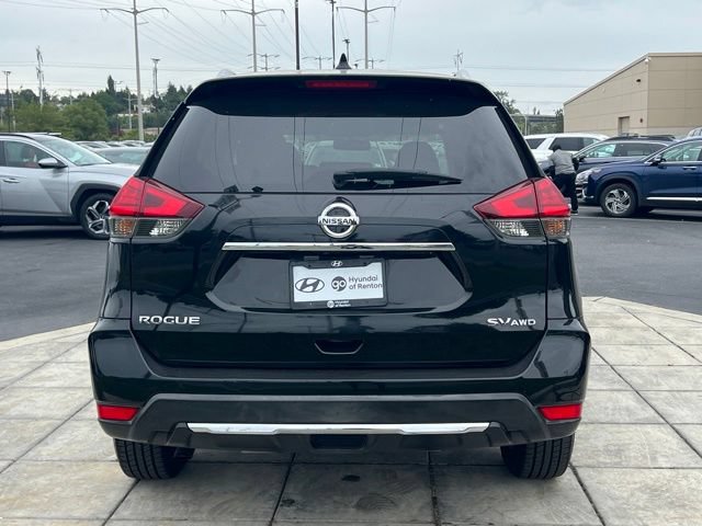 Used 2017 Nissan Rogue SV AWD/4WD image 6