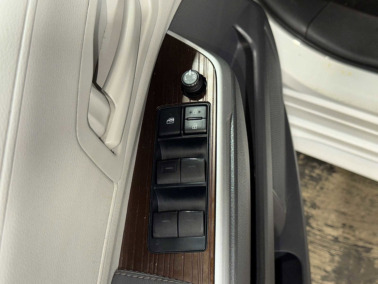Certified 2022 Toyota Sienna LE FWD image 23