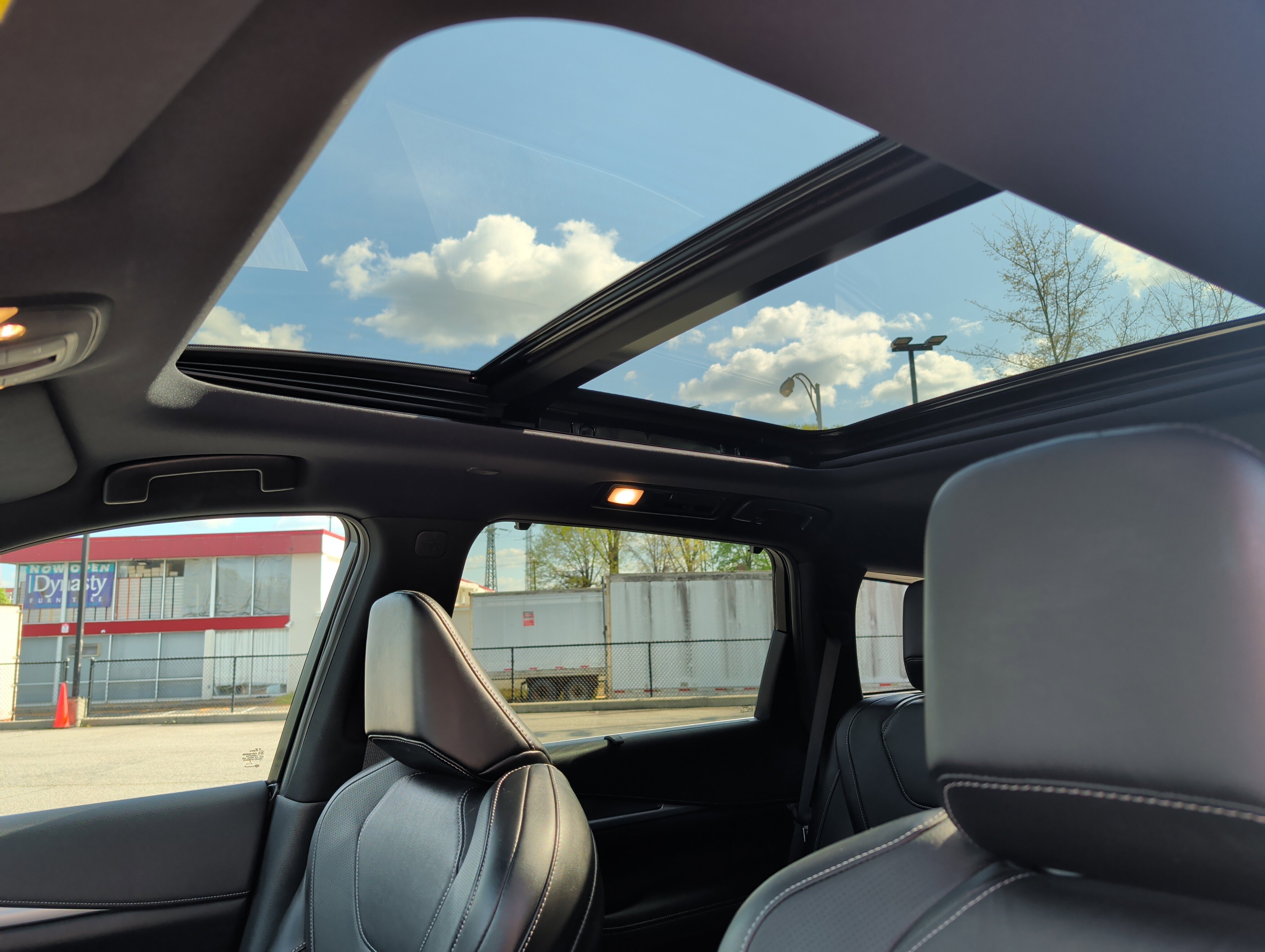 Used 2025 INFINITI QX60 Luxe w/ Black Edition image 27