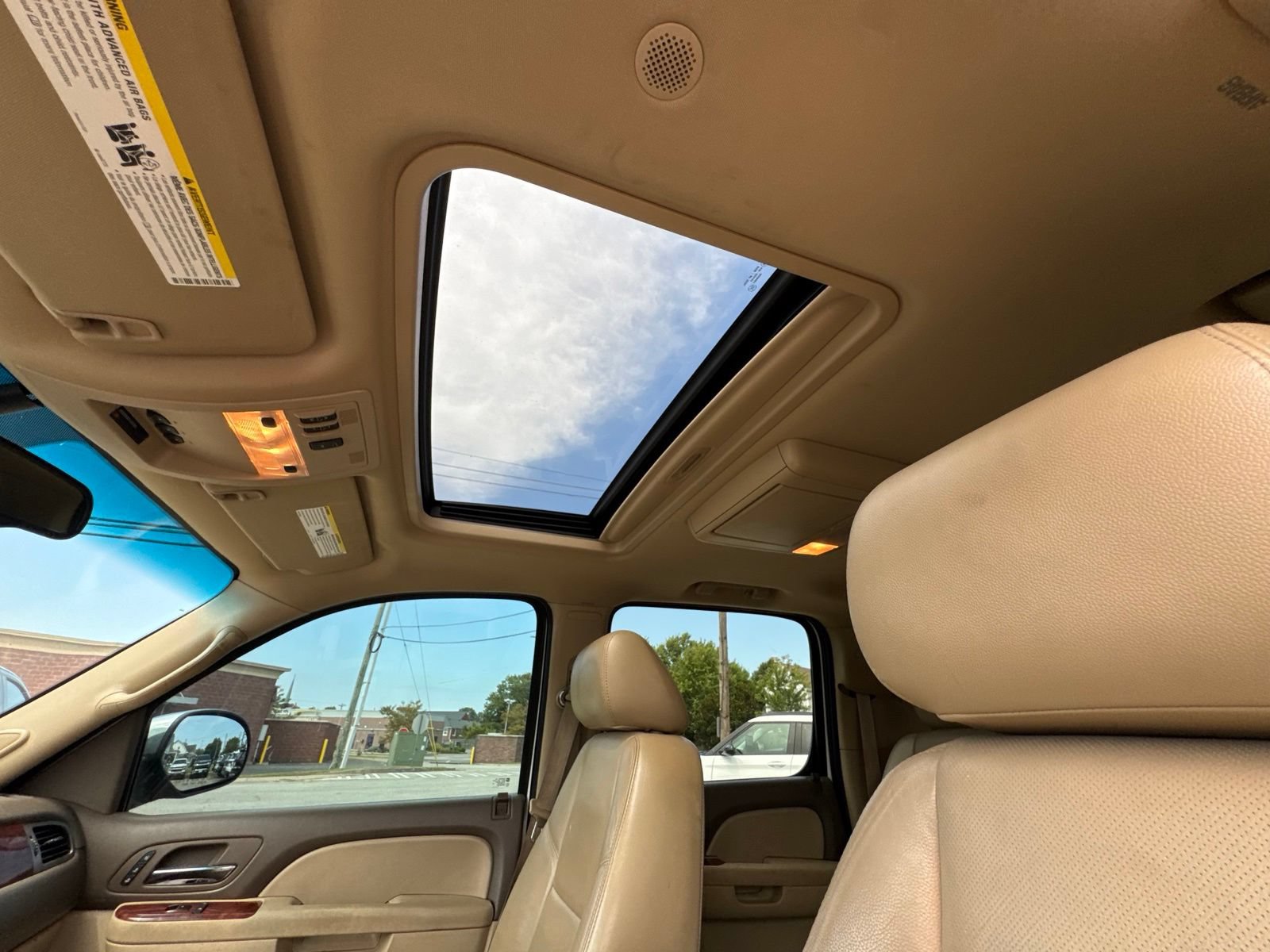 Used 2012 Chevrolet Suburban LTZ AWD/4WD image 16