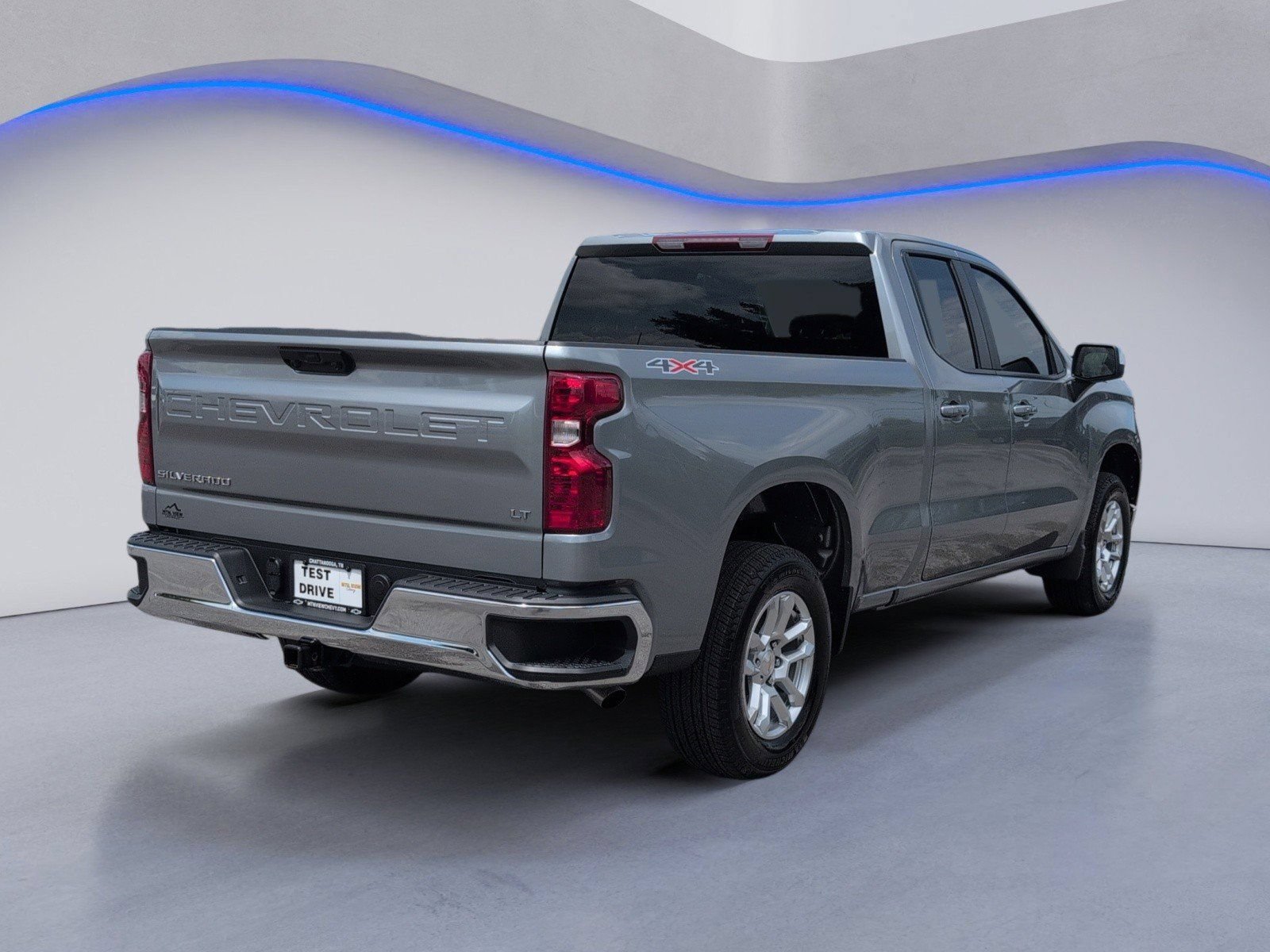 Used 2026 Chevrolet Silverado 1500 LT AWD/4WD image 9