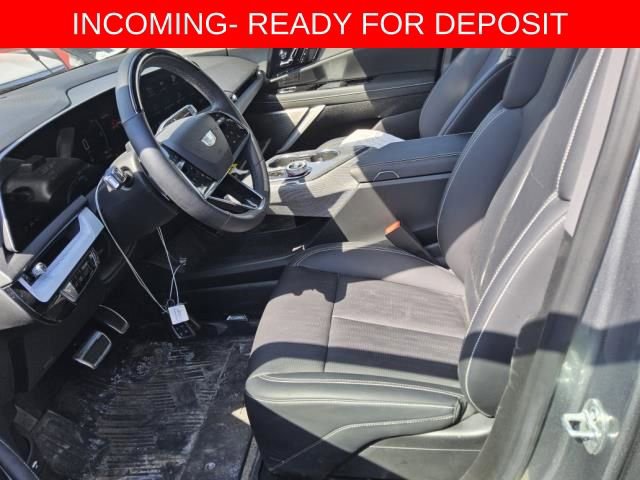 Used 2025 Cadillac Optiq Sport 2 w/ LPO, Floor Liner Package AWD/4WD image 9