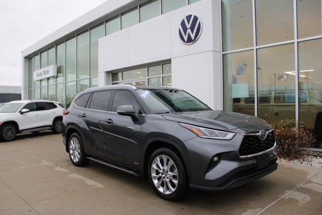 Used 2020 Toyota Highlander Limited