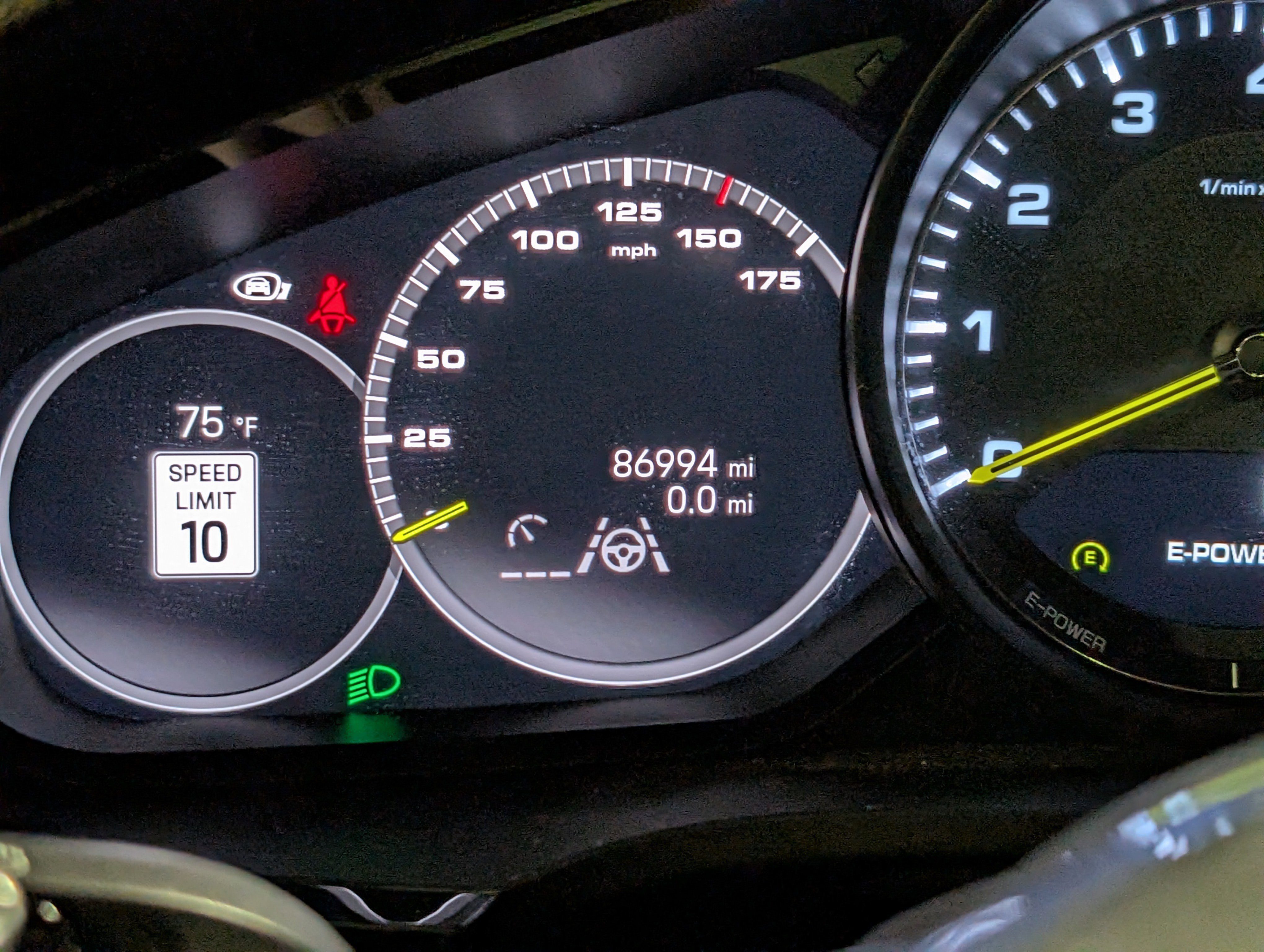 Certified 2022 Porsche Cayenne E-Hybrid image 34
