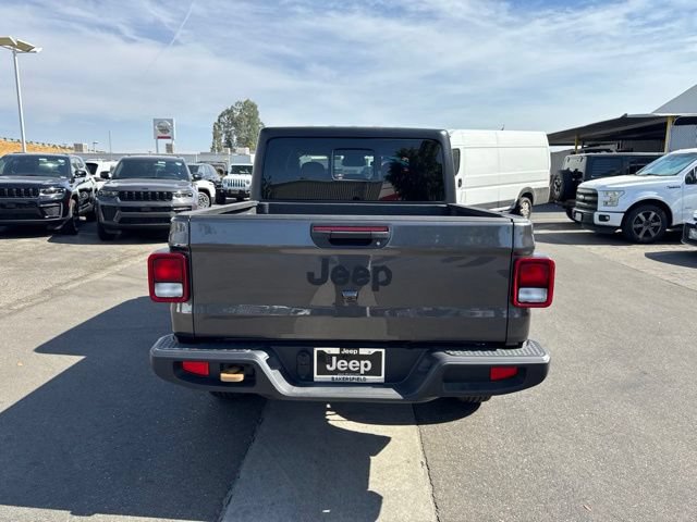 New 2026 Jeep Gladiator Sport AWD/4WD image 4
