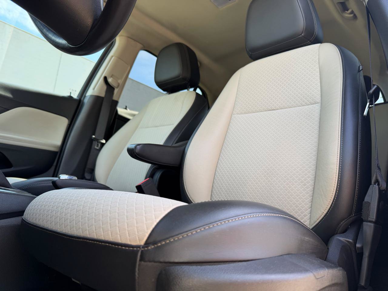 Used 2017 Buick Encore Preferred AWD/4WD image 9