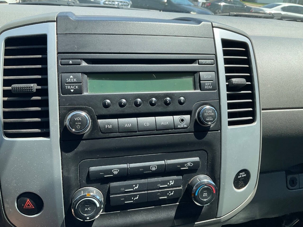 Used 2015 Nissan Frontier S RWD image 16