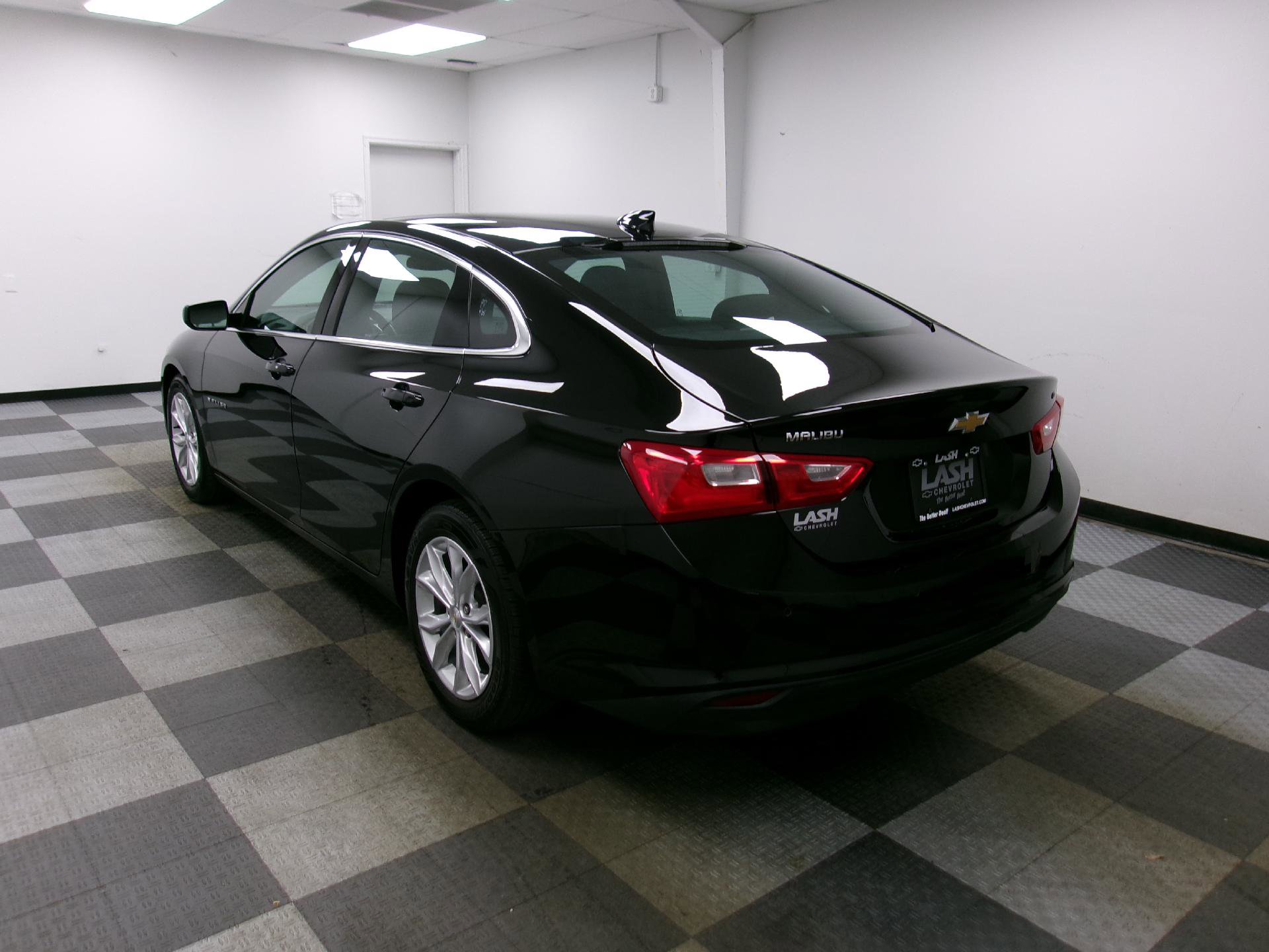 Certified 2024 Chevrolet Malibu LT image 2