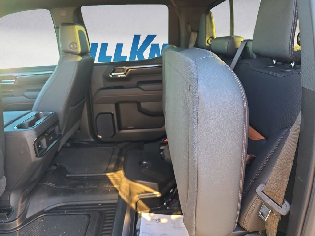 Used 2024 GMC Sierra 1500 AT4 w/ Technology Package image 13