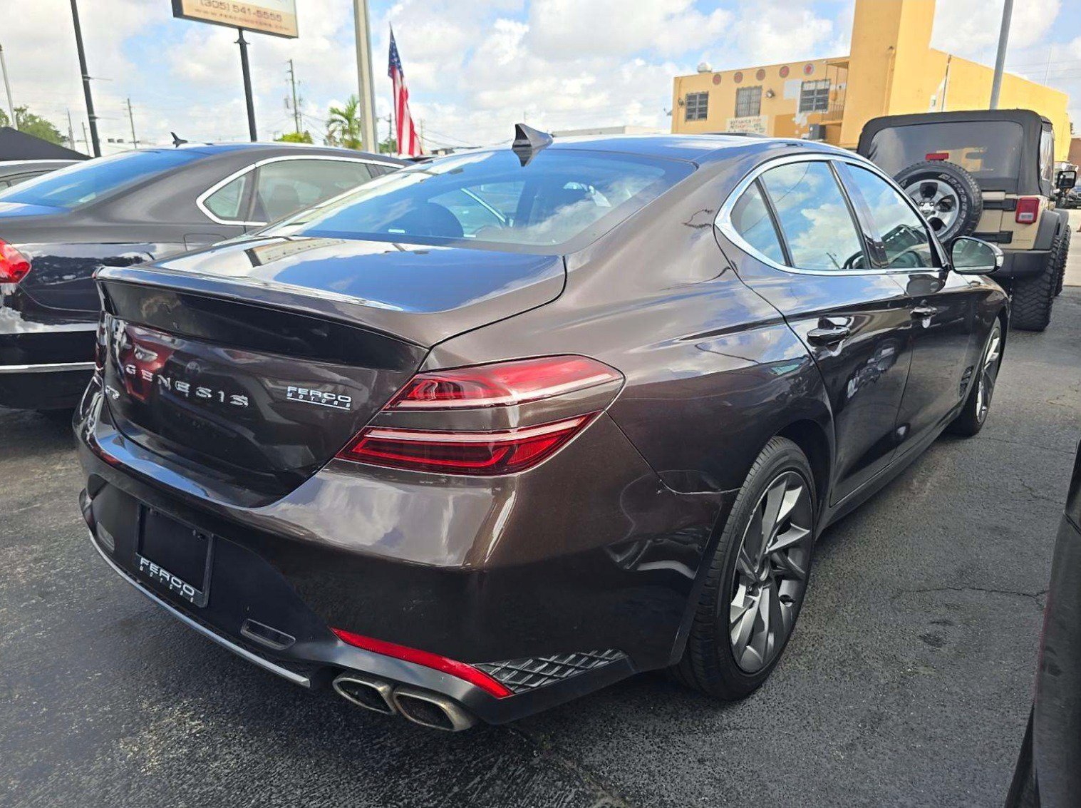 Used 2022 Genesis G70 2.0T RWD image 4