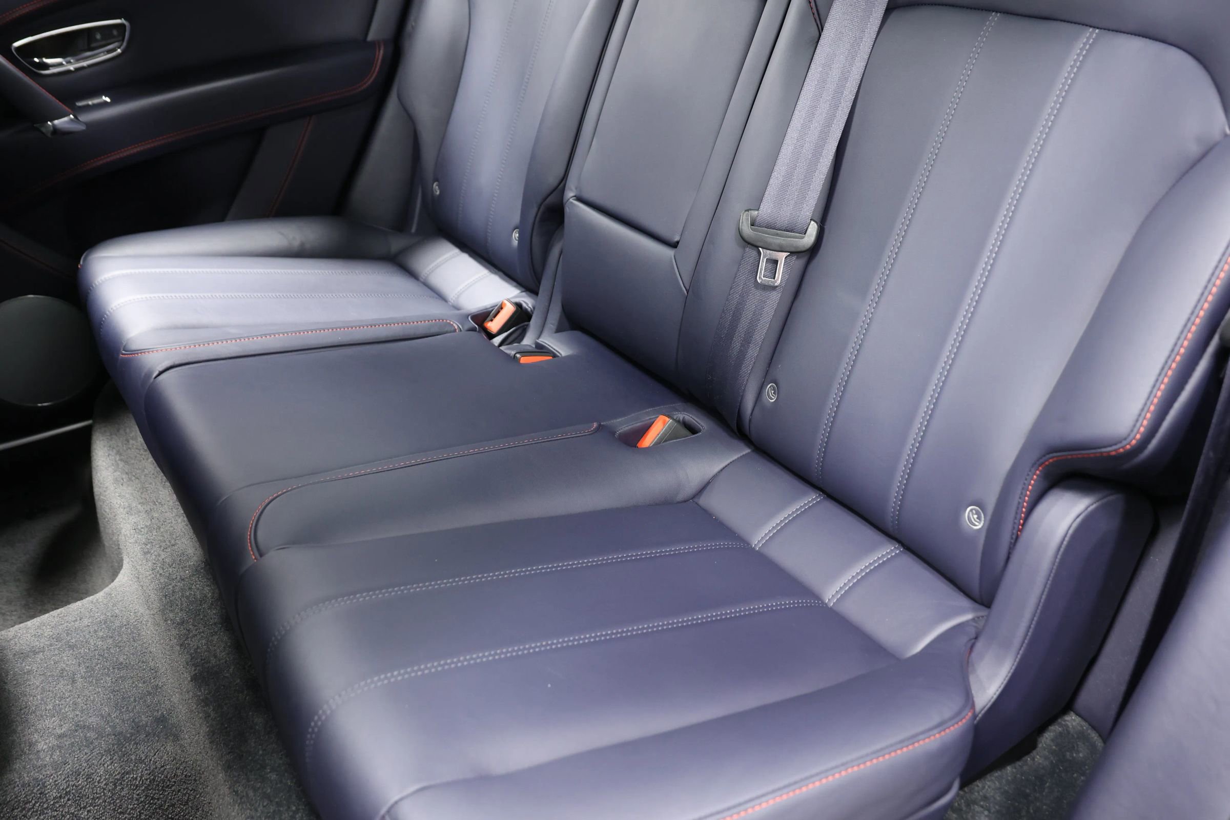 Used 2019 Bentley Bentayga AWD/4WD image 55