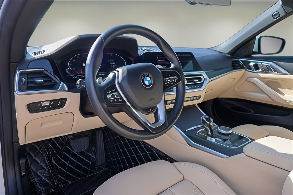 Used 2021 BMW 430i Convertible image 9