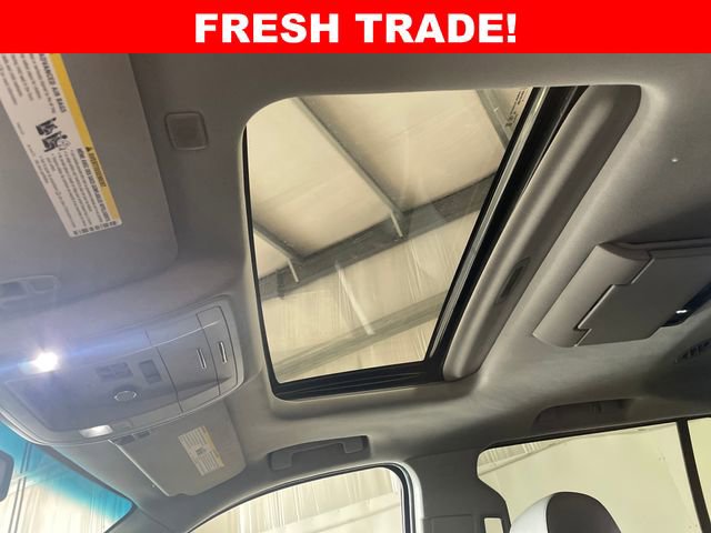 Used 2020 Chevrolet Suburban LT AWD/4WD image 15