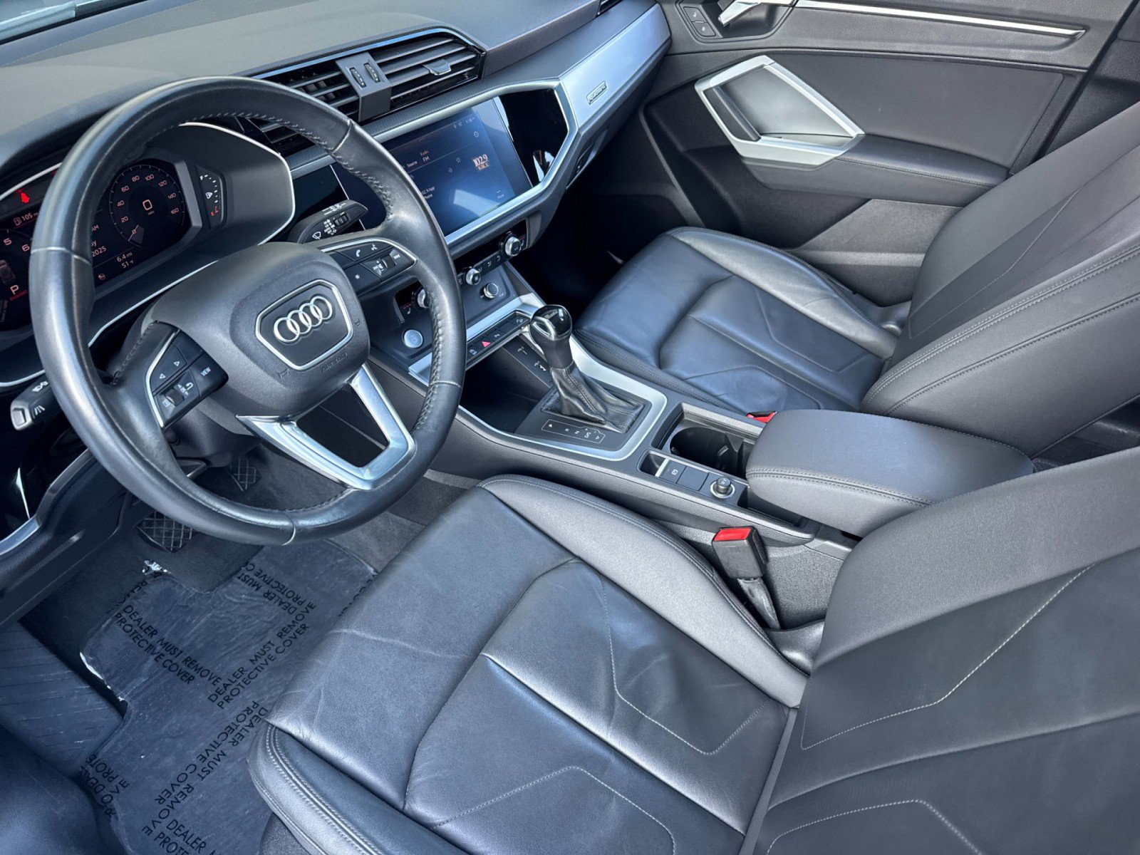 Used 2020 Audi Q3 2.0T Premium image 4