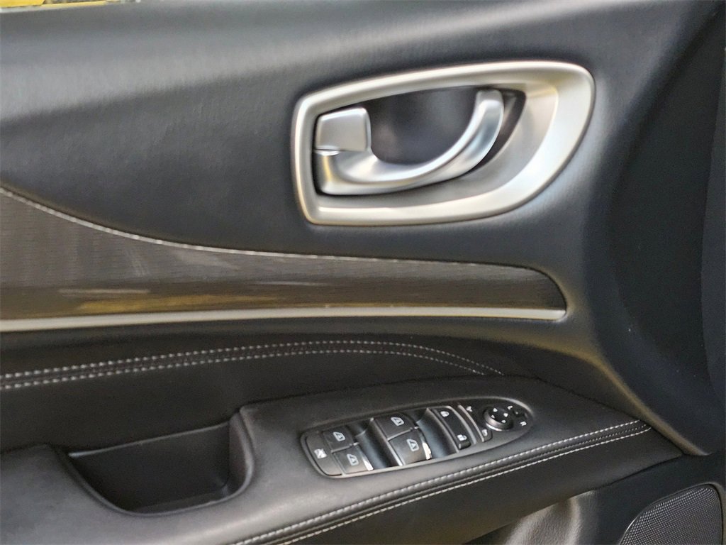 Used 2019 INFINITI QX60 Pure image 25