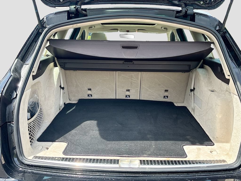 Used 2018 Mercedes-Benz E 400 4MATIC Wagon image 10